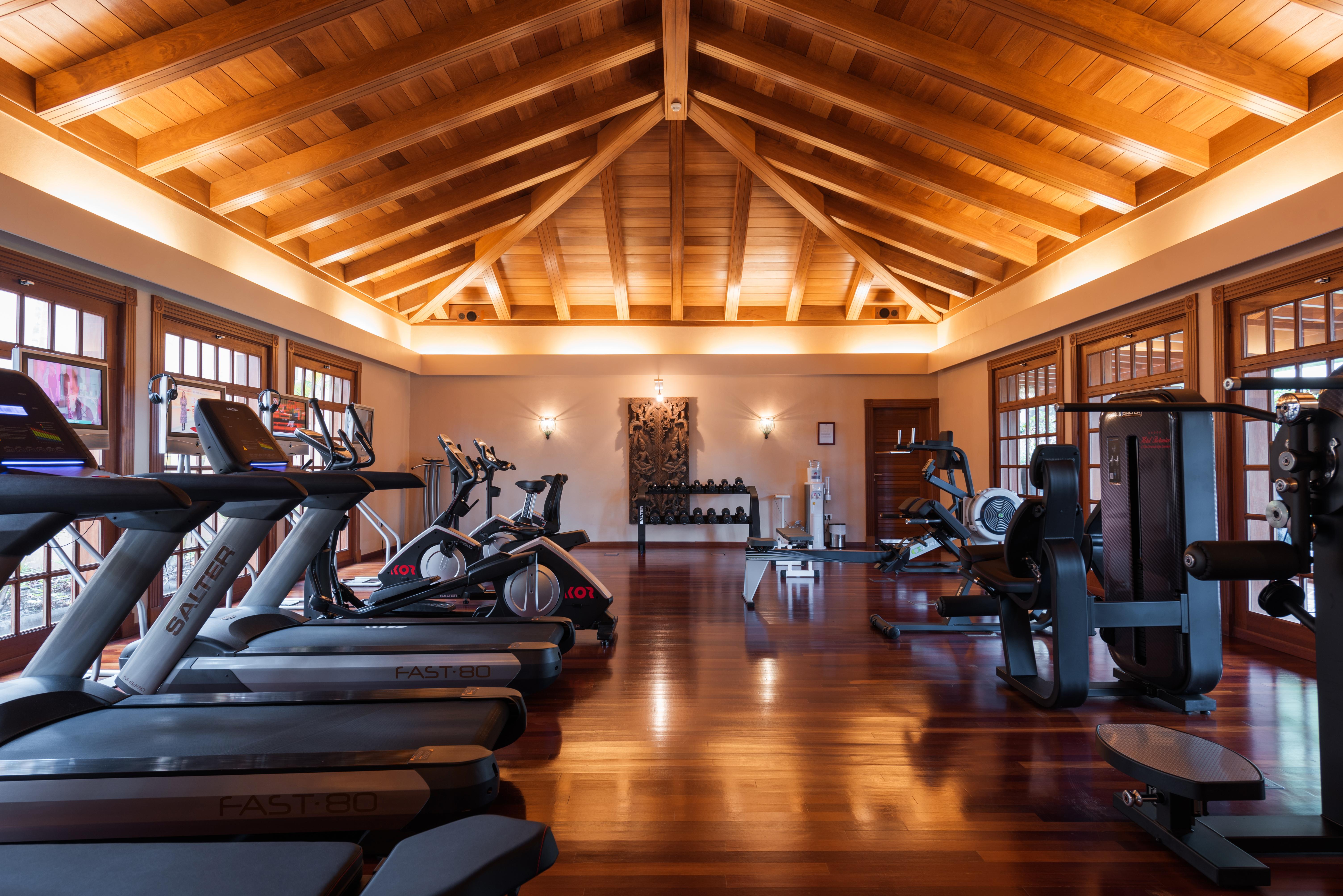 ホテル ボタニコ イ オリエンタル スパ ガーデン プエルト・デ・ラ・クルス エクステリア 写真 The gym at the Four Seasons Resort